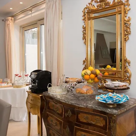 לינה וארוחת בוקר Matilda Luxury 4*