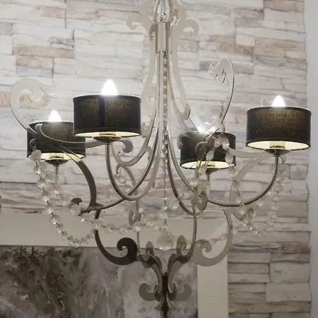 לינה וארוחת בוקר Matilda Luxury איסקיה