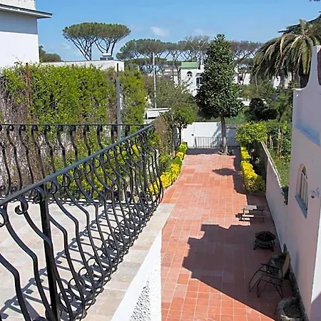 Matilda Luxury Bed & Breakfast 4*